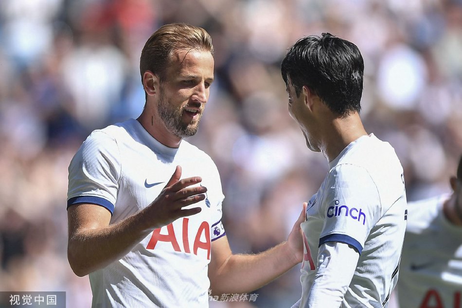 王大雷在中 王大雷在中