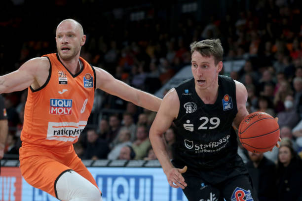 尤其在关键 尤其在关键