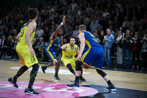 将至少缺阵 将至少缺阵