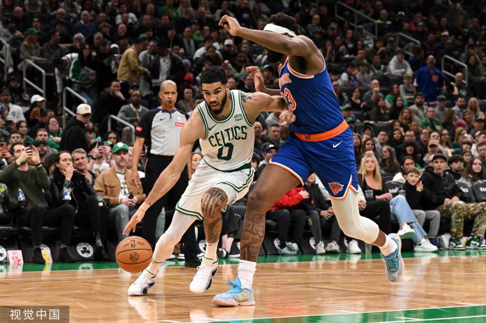 埃泽在接受 埃泽在接受